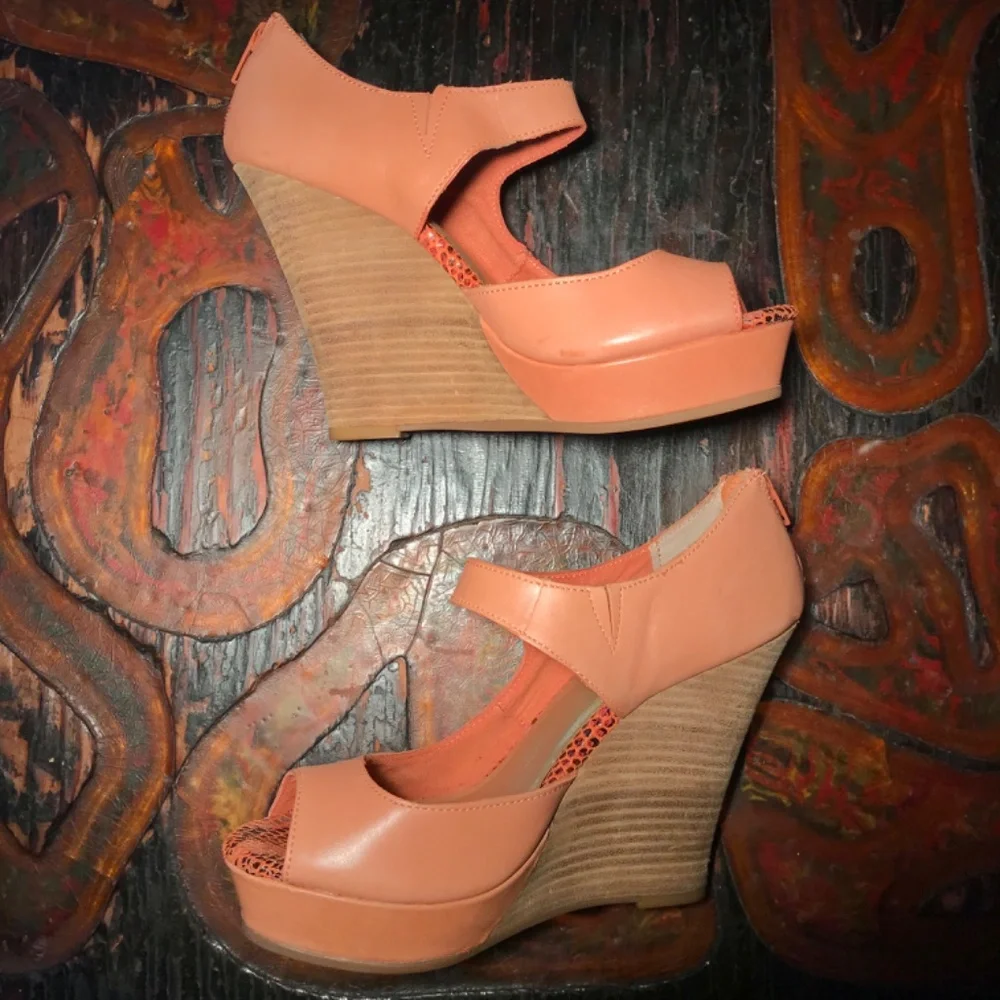 Seychelles Risky Business Leather Wedge Heels Platform - 7-1/2 NWOT